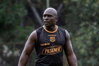 Segundo Castillo sorprendió con su nuevo traje