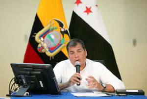 Correa indic&oacute; que en Yasunidos hay j&oacute;venes con buenas intenciones, pero tambi&eacute;n est&aacute;n de los otros: "los tirapiedras que se oponen a todo todo el tiempo". Foto: Presidencia
