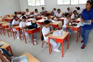 La decisión de eliminar la pérdida de año lectivo a los niños aplica desde el año lectivo 2024-2025. 