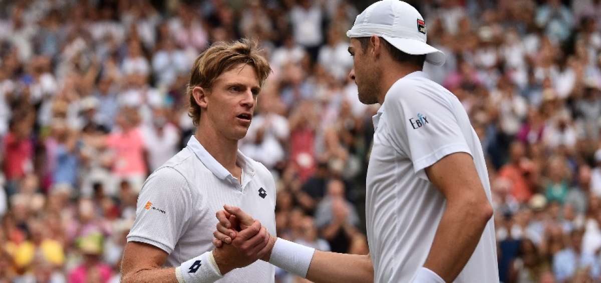 Kevin Anderson y John Isner protagonizaron uno de los partidos m&aacute;s largos de Wimbledon, tras 6 horas y media de juego.