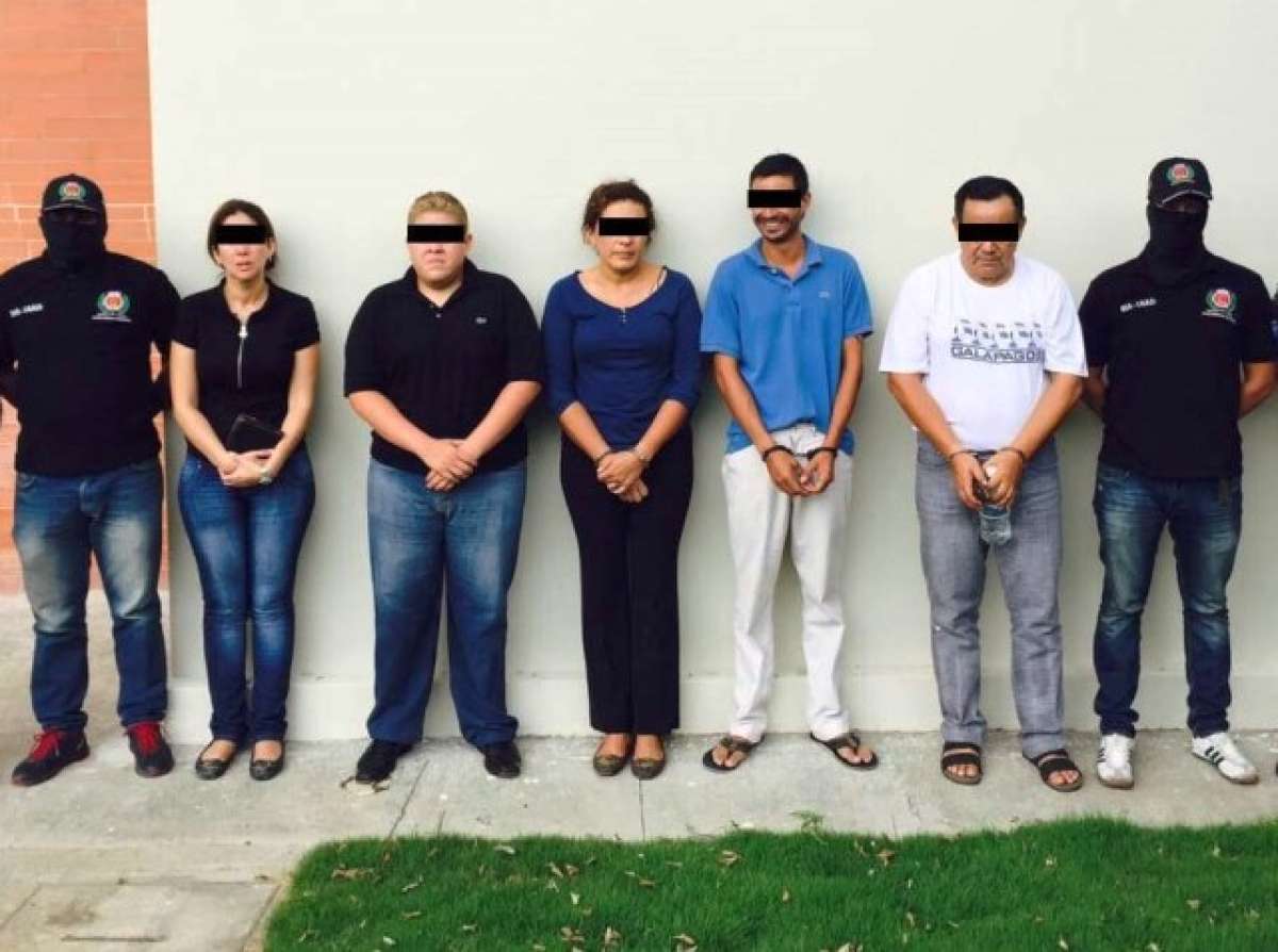 Adem&aacute;s de los detenidos se incautaron 8 veh&iacute;culos, 10 inmuebles, dos motocicletas y dos yates. Foto: cortes&iacute;a de la Polic&iacute;a Nacional