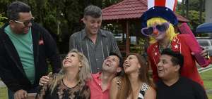 El elenco visit&oacute; las instalaciones de EL TEL&Eacute;GRAFO, donde presentaron a los  personajes de varios  sketches c&oacute;micos.