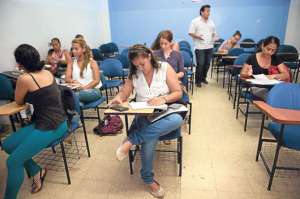 Las licenciaturas deben tener 7.200 horas