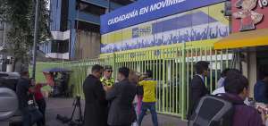 La directiva de Alianza PAIS se reuni&oacute; por la tarde en su sede, para analizar el alcance de las acciones tomadas por el Ejecutivo.