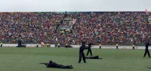 En el estadio Etho Vega de Santo Domingo la Polic&iacute;a realiz&oacute; el show en octubre de 2016. Sin embargo utiliz&oacute; balas reales, lo que caus&oacute; la tragedia.