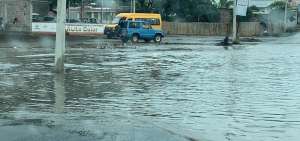 Varios sectores de Manta resultaron afectados por las fuertes lluvias registradas en Manta.