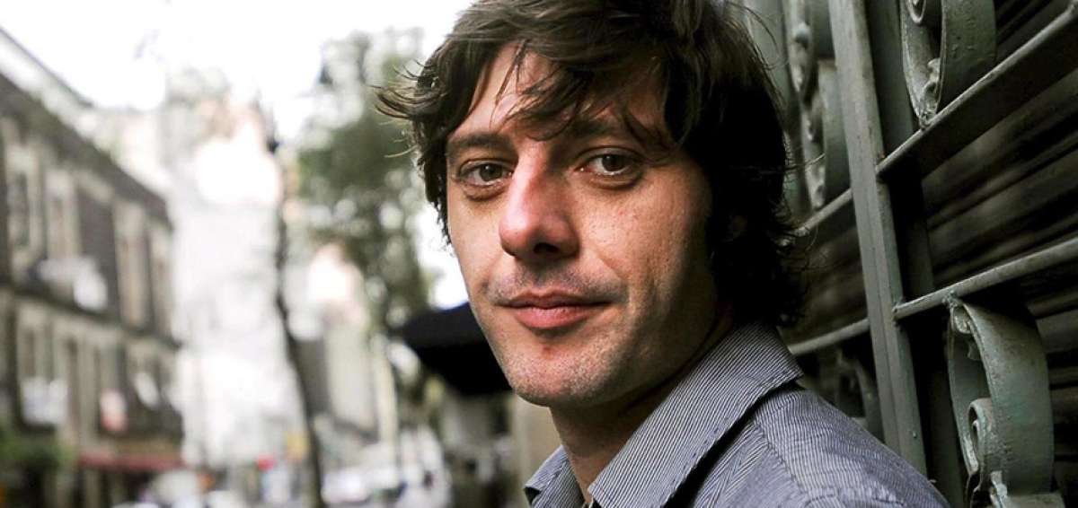 Barba recibe el Premio Herralde por la novela Rep&uacute;blica luminosa