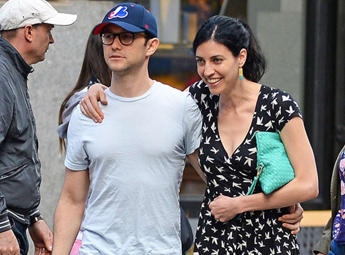 Joseph Gordon-Levitt dej&oacute; la solter&iacute;a 
