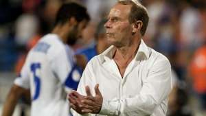 Berti Vogts sali&oacute; bien de la operaci&oacute;n e incluso asegur&oacute; que ya tiene nuevo equipo (no se sabe si pa&iacute;s o club) para entrenar. Foto: Tomada de Uefa.com