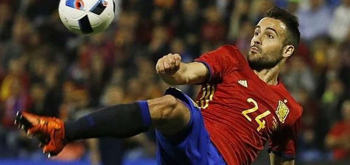 Mario Gaspar, un lateral de ida y vuelta que pelea por el premio al mejor gol del a&ntilde;o