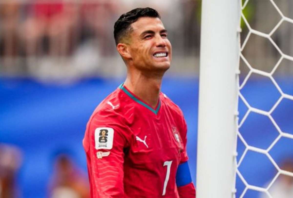 Ngal'ayel Mukau, volante de RD Congo, se refiri&oacute; al rendimiento de Cristiano Ronaldo. 