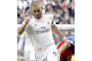 Karim Benzema, delantero del Real Madrid, fue convocado en Francia.