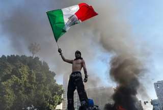 La alcaldesa de Los Ángeles endurece medidas tras desatarse ola de protestas por redadas migratorias en ese país. 