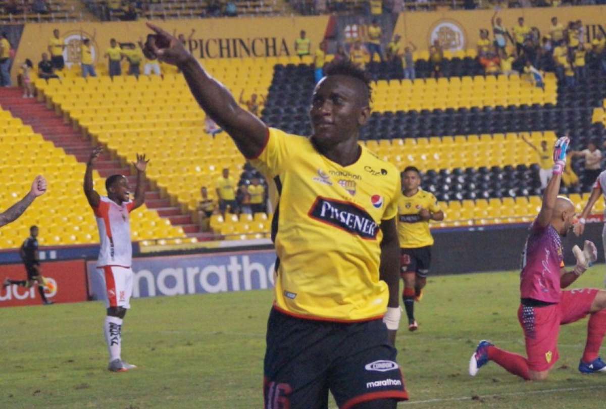 Erick Castillo convers&oacute; con Fabi&aacute;n Bustos sobre un posible regreso a Barcelona