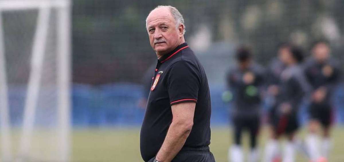 Scolari confirma oferta de Colombia para dirigir su selecci&oacute;n nacional