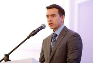 Daniel Noboa se reunirá con la Dina Boluarte, presidenta del Perú, en Lima.