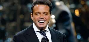 Luis Miguel llega a un acuerdo econ&oacute;mico con su exm&aacute;nager
