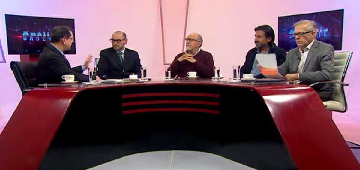 Analistas debatieron el alcance de la consulta popular