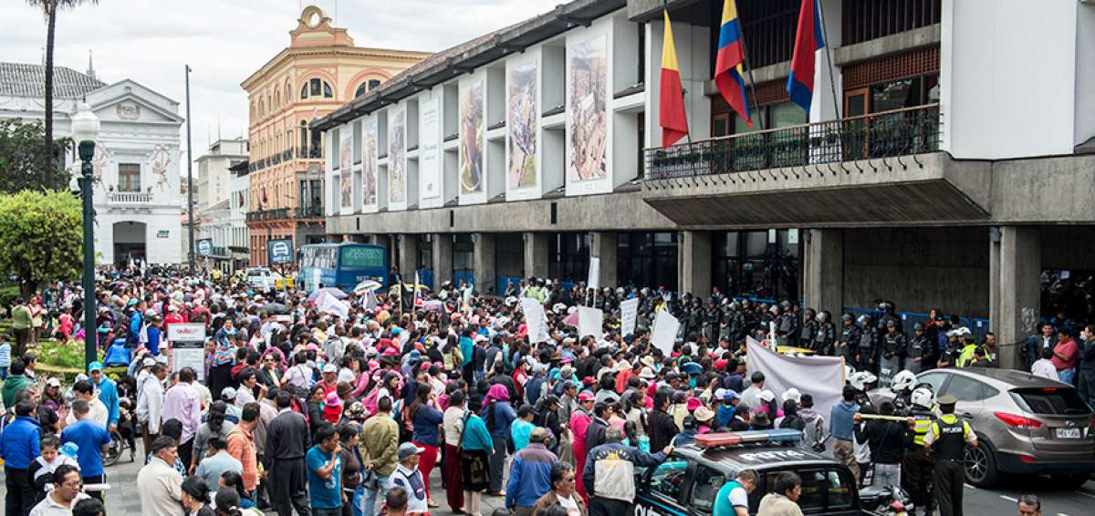 Parroquias amenazan con protesta al alcalde Rodas