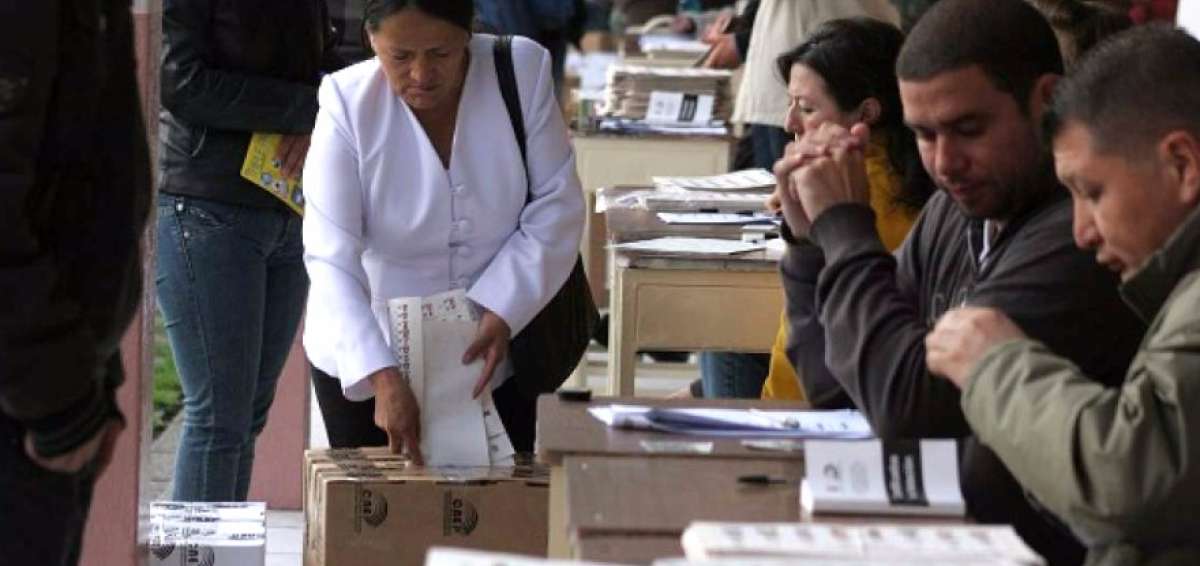 Correa alerta sobre actos desestabilizadores en &uacute;ltima etapa de la campa&ntilde;a