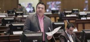 a. El asamble&iacute;sta independiente e integrante de la Comisi&oacute;n de Desarrollo Econ&oacute;mico, Fernando Burbano.