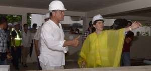 Presidente constat&oacute; avance de obras de repotenciaci&oacute;n en escuelas de Guayaquil