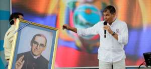 El enlace sabatino 416 del presidente Rafael Correa se realiz&oacute; en Riobamba, donde el pasado viernes lleg&oacute; para presidir el gabinete itinerante. FOTO: CORTES&Iacute;A