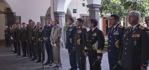 El ministro de Defensa, Miguel Carvajal (c), y el alto mando militar y policial acudieron la semana pasada al Palacio de Gobierno, para reunirse con el Mandatario.