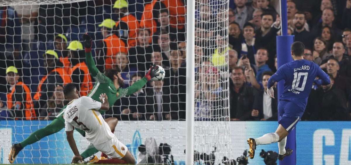 Chelsea y Roma empatan 3-3 con dobletes de Hazard y Dzeko