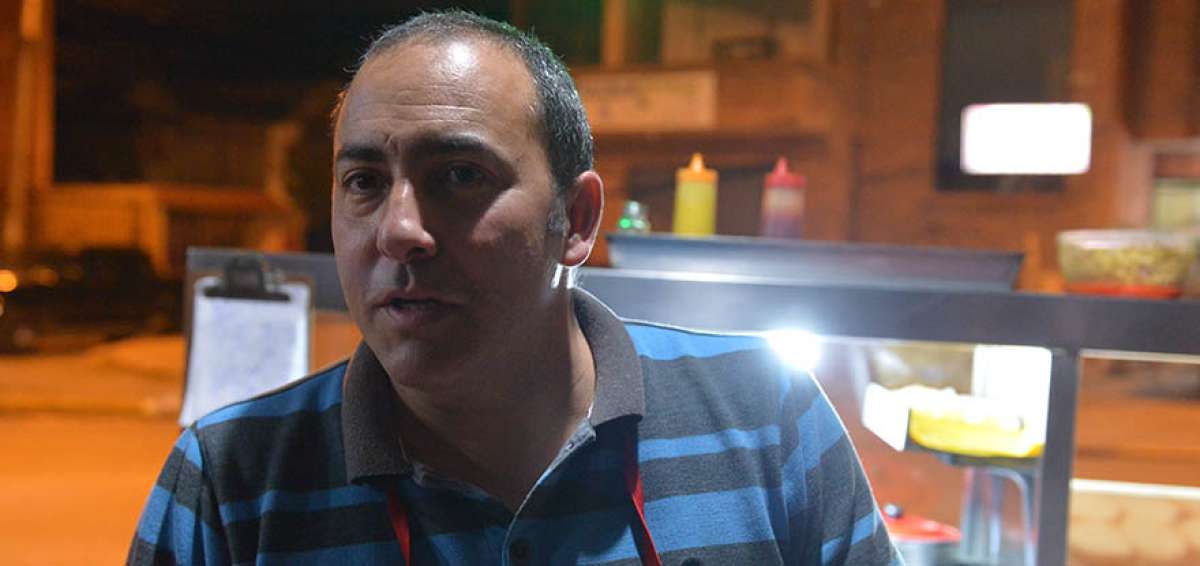 El cubano Ca&ntilde;izares le pone el buen sabor a la hamburguesa