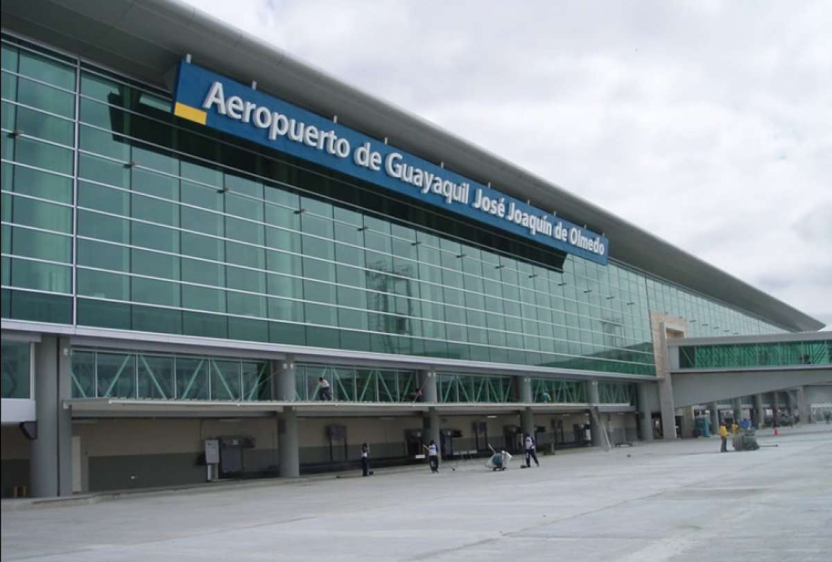 Guayaquil: Avión con pasajeros que despegó tuvo que regresar tras reportar un problema
