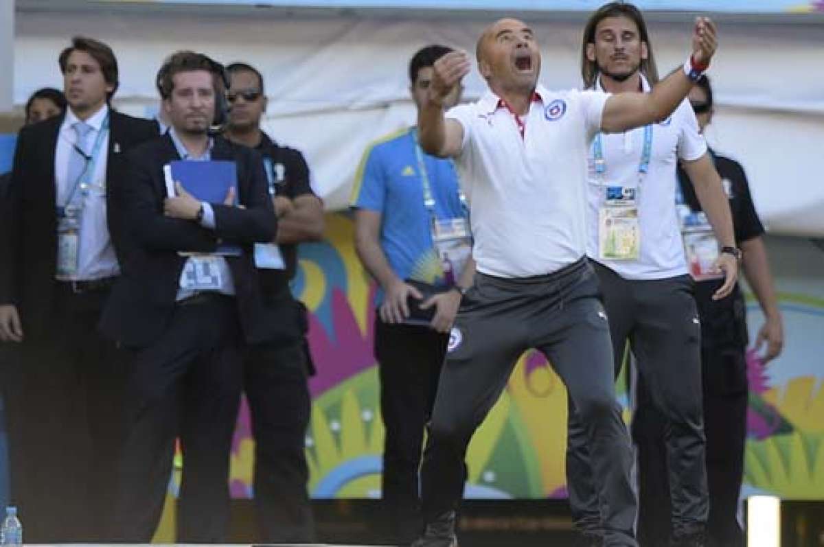 Sampaoli oficializa que seguir&aacute; con la selecci&oacute;n de Chile hasta 2018