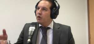 Jorge Chang, abogado de la Federaci&oacute;n Ecuatoriana de F&uacute;tbol (FEF) aclar&oacute; la situaci&oacute;n lega del organismo en Fan&aacute;tico.