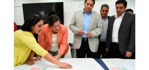 Funcionarios de ambas provincias participaron en los di&aacute;logos para llegar a un acuerdo por el territorio Matilde Esther.