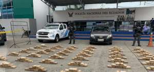 Pol&iacute;cia evita que cami&oacute;n con droga llegue al puerto mar&iacute;timo de Guayaquil