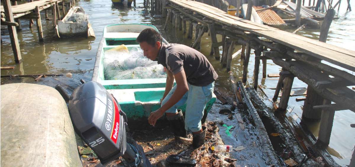 La Asociaci&oacute;n de Pescadores de Chamanga reactiva la econom&iacute;a de su provincia con el reinicio de sus actividades pesqueras.