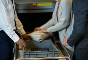 Los controles en las terminales aéreas nacionales es rigurosa.