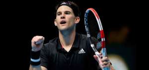 Thiem gana la batalla a Djokovic por la final de Maestros