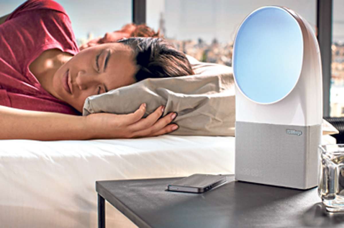 El sistema de sue&ntilde;o Aura, del grupo franc&eacute;s Withings, usa luz y sonido para inducir al sue&ntilde;o. Imagen tomada de http://www.macnificos.com