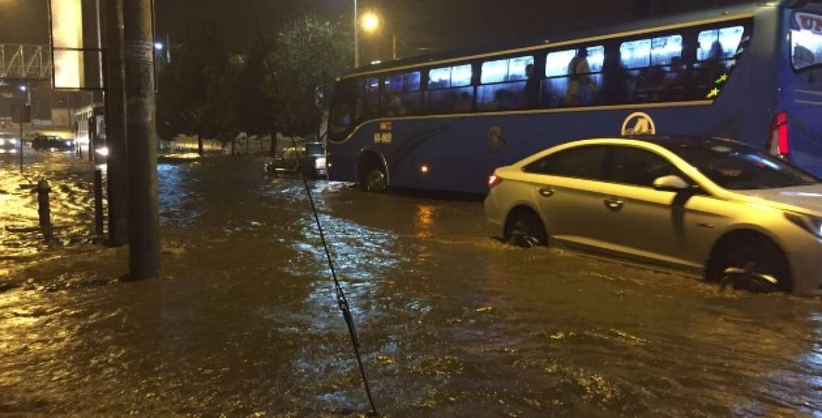 12 horas de lluvias en Ambato 