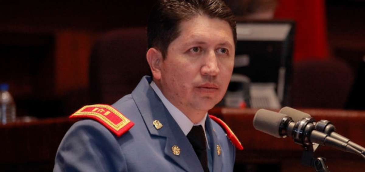 &Eacute;ber Arroyo, comandante de los bomberos.