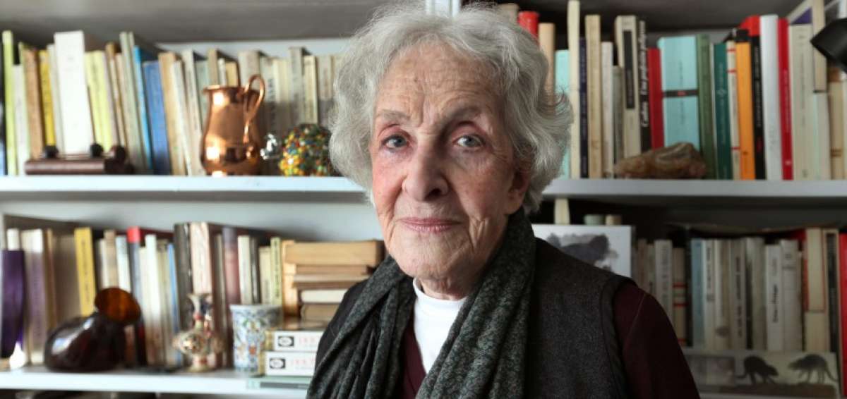 Fotograf&iacute;a de archivo de la poeta uruguaya Ida Vitale durante una entrevista en Montevideo, Uruguay.