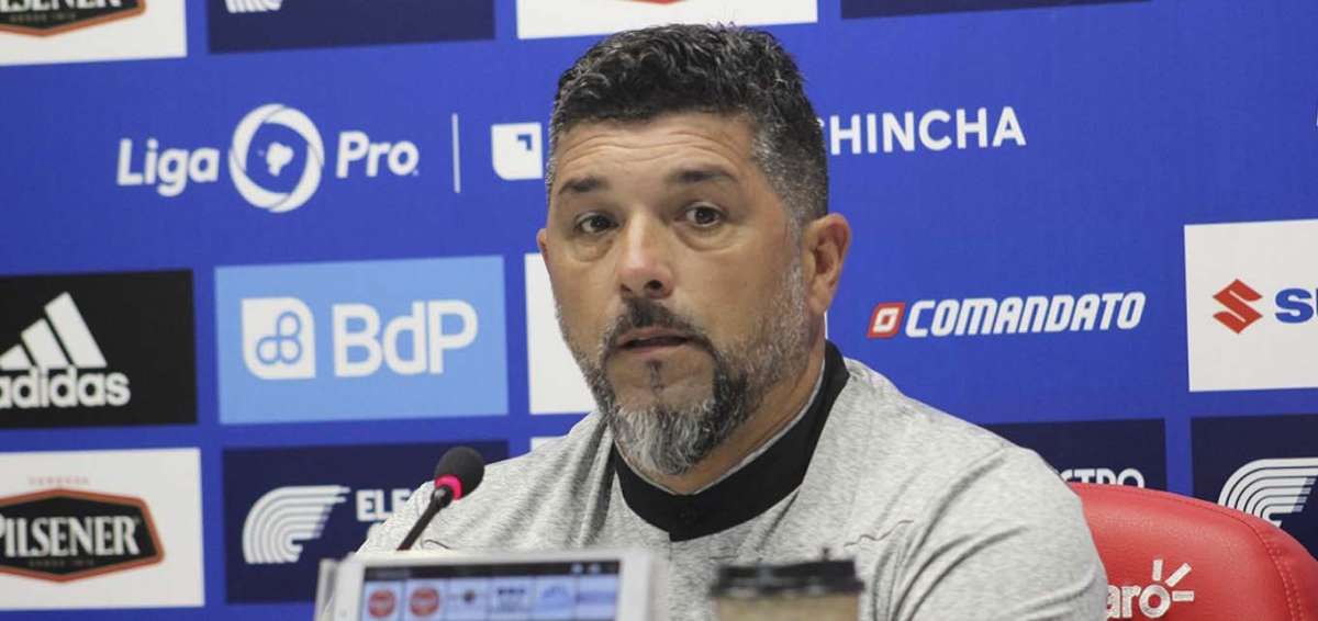 Pol&eacute;mica entre los DT del Astillero: Ramos responde a Rescalvo