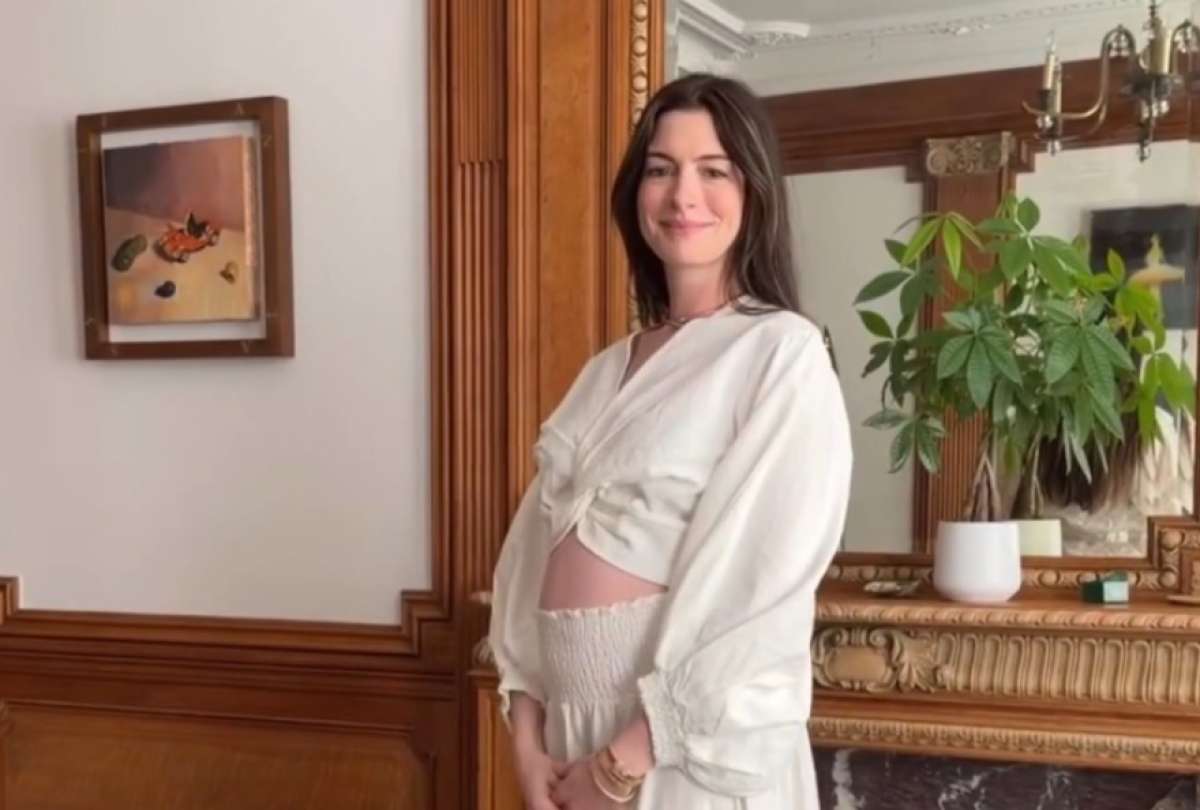 A sus 43 a&ntilde;os, la protagonista de The Devil Wears Prada, Ane Hathaway, espera a su tercer hijo junto a su esposo, el productor y actor Adam Shulman.