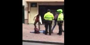 La indignaci&oacute;n de un afrocolombiano por ser el &uacute;nico requisado en la calle 