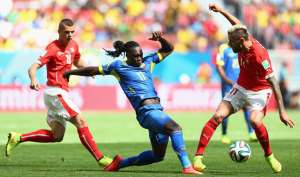 Caicedo se muestra ilusionado en su llegada a la concentraci&oacute;n de Gar&ograve;s