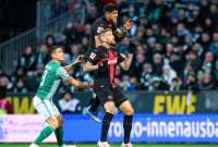 Piero Hincapié, fue figura en el partido del Leverkusen ante el Werder Bremen