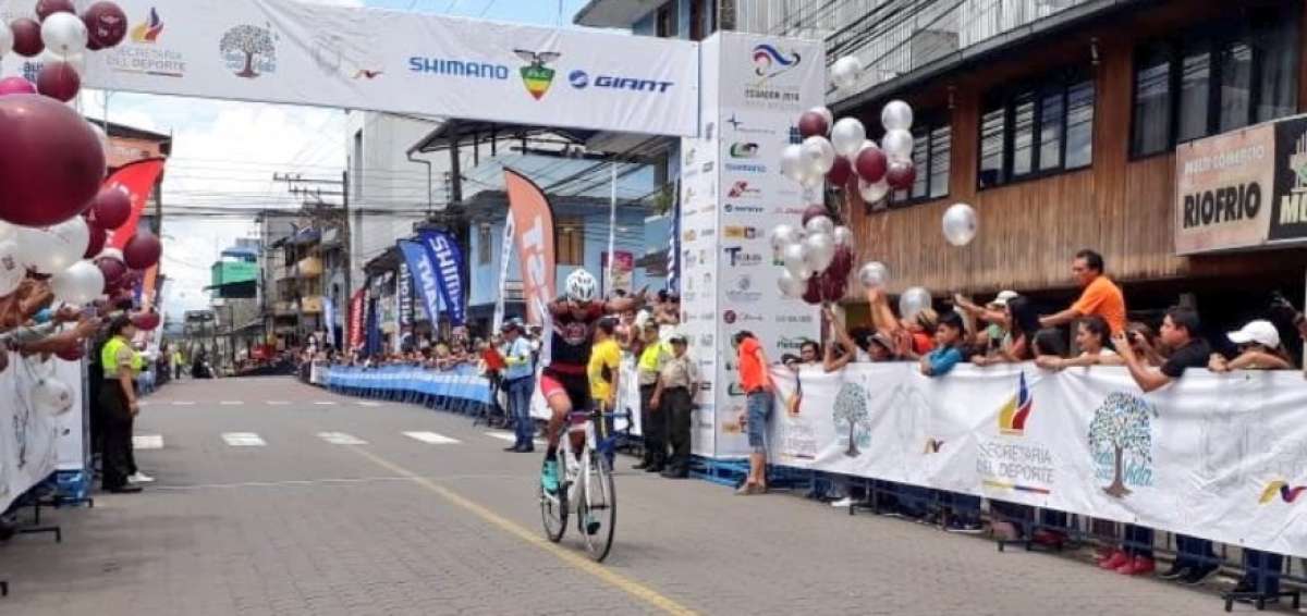 Colombiano Tibaquir&aacute; gana segunda etapa de la Vuelta a Ecuador