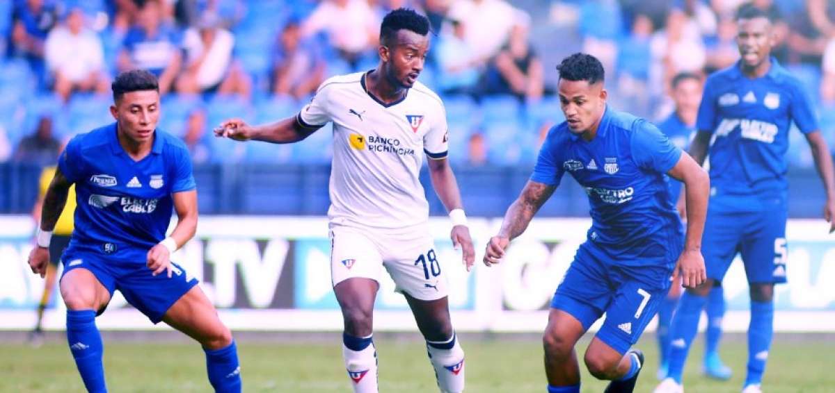 Emelec y Liga empataron, pese a dos goles anulados