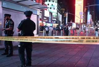 Adolescente de 17 años detenido por tiroteo en Times Square que dejó tres heridos